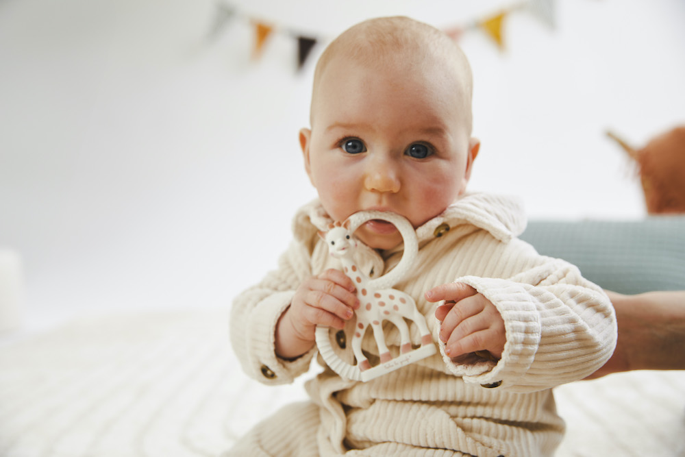 Sophie de giraf bijtring Soft in wit geschenkdoosje